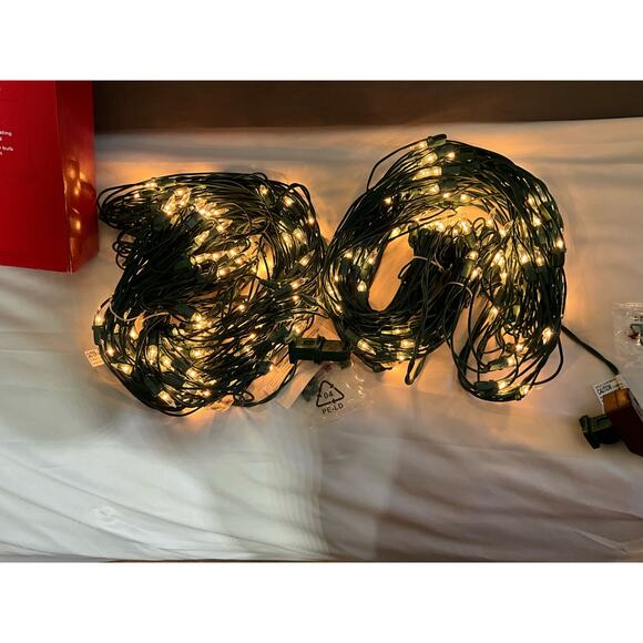 Holiday New in Box Set of 2 Wondershop 150 Count 4X6 Net Clear Light Green Wire - Picture 2 of 8